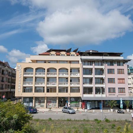 Тропикана Otel Primorsko Dış mekan fotoğraf