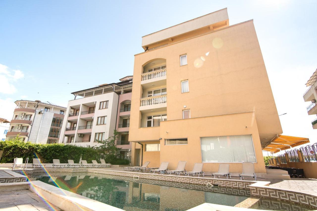 Тропикана Otel Primorsko Dış mekan fotoğraf